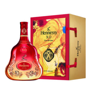 Hennessy X.O 2022 Lunar New Year Deluxe Limited Edition Gift Box By Zhang Enli